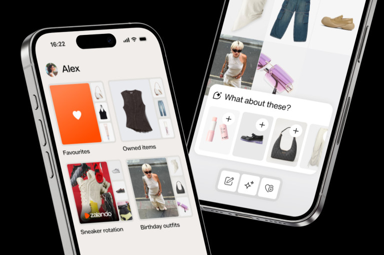 Two mobiles on black background displaying the Zalando shop website