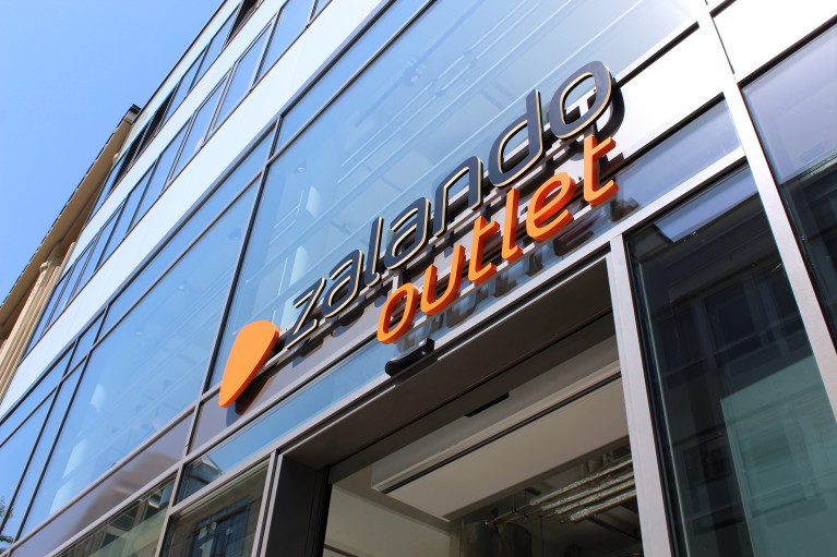 Zalando SE Stuttgart Outlet Opening 5 DE