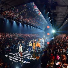 Overview shot of a fashion show in progress
