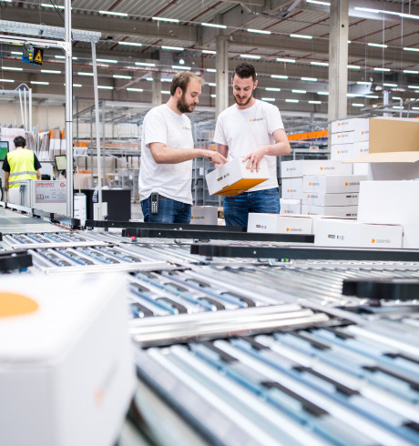 Ein Blick ins Zalando Logistikzentrum in Lahr