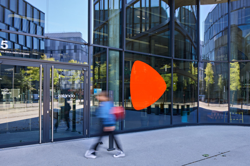 Zalando Headquarters, big brand mark on window facade