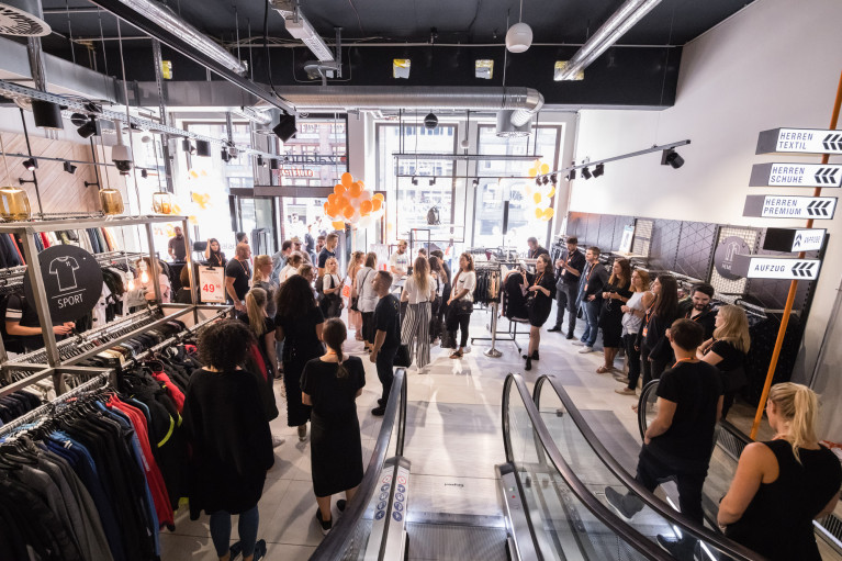 Zalando: Zalando Plans New Outlets in Six German Cities | Zalando Corporate