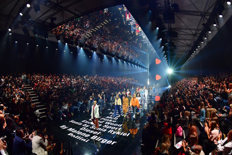 Overview shot of a fashion show in progress